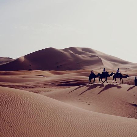 Tourza Desert Camp "Tents With Heating" Мерзуга Экстерьер фото