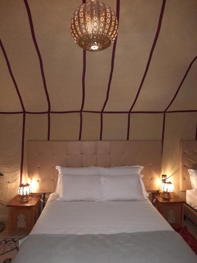 Tourza Desert Camp "Tents With Heating" Мерзуга Экстерьер фото
